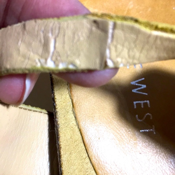 NINE WEST THONG SANDALS - Picture 5 of 7